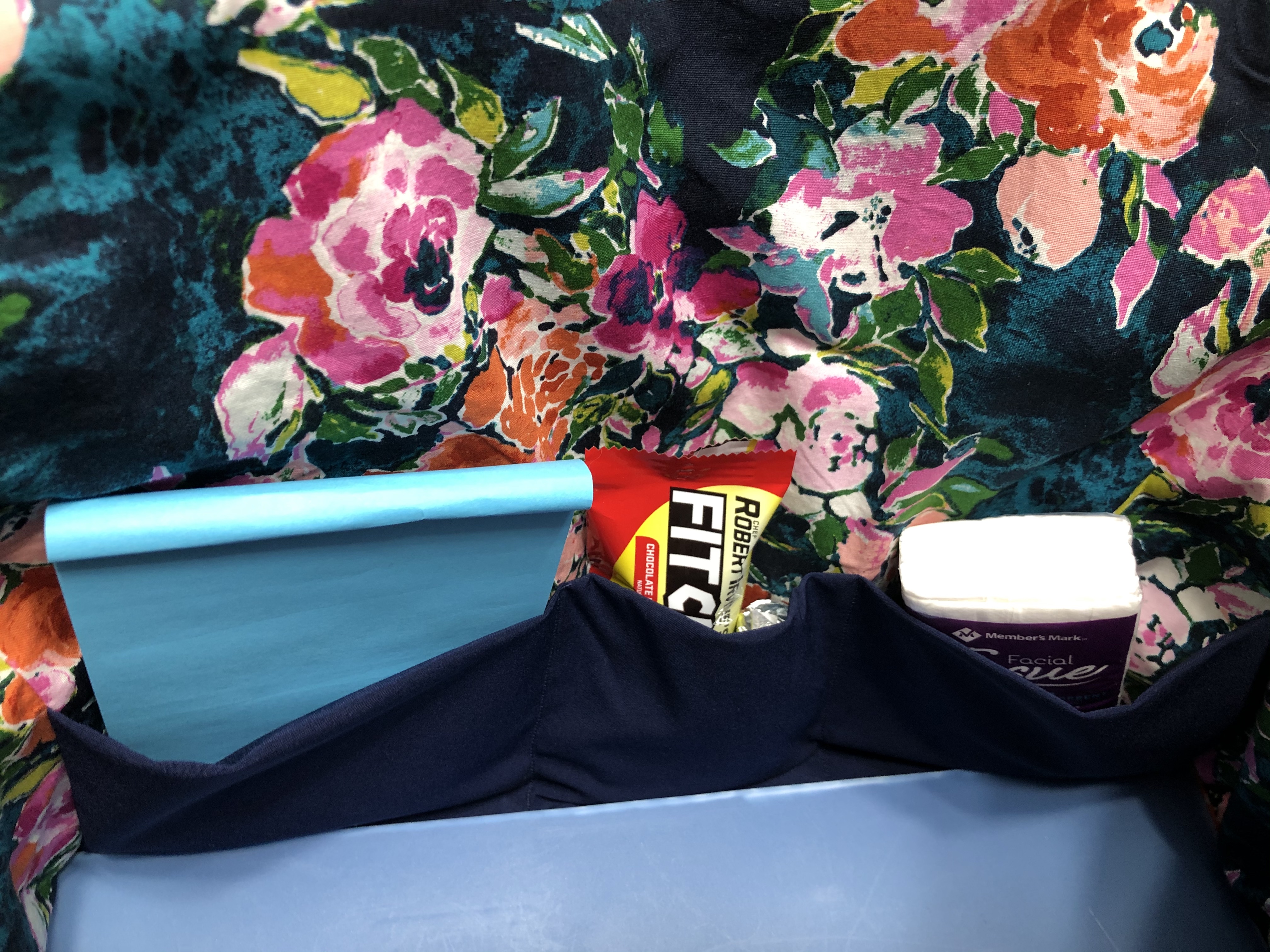 tote inner pockets full